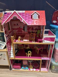(Category: ) located in . Submitted by becbeckies (Listing ID 1456544352, Image 1). Description: .