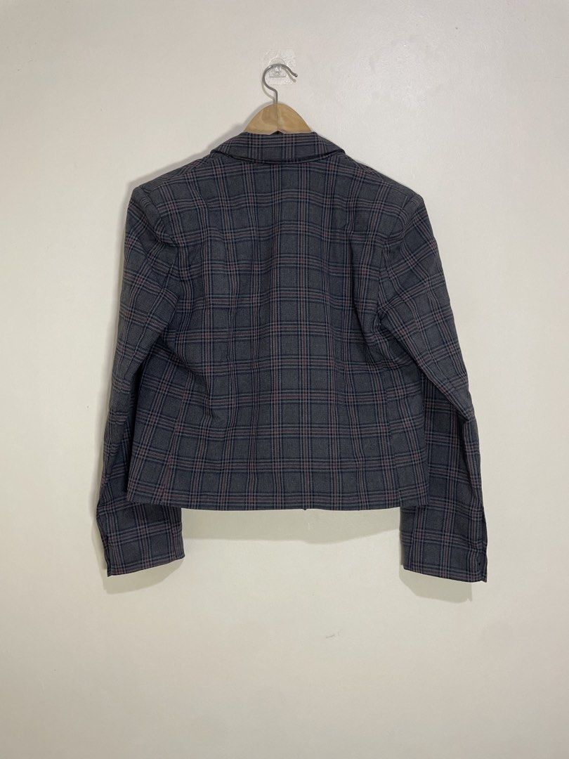 Plaid blazer (Category: Coats, Jackets and Outerwear) located in Santa Rosa. Submitted by thevintagesource.ph (Listing ID 1456596297, Image 2). Description: .