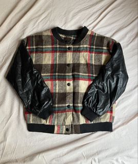 (Category: ) located in . Submitted by stepnsole (Listing ID 1456518193, Image 1). Description: .