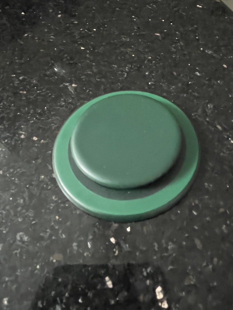 Pop Socket Mag Phone Grip (Category: Mounts & Holders) located in Manila. Submitted by ncmbrbgddf58183 (Listing ID 1456530407, Image 1). Description: - Green phone grip - Provides a secure hold - Doubles as a stand for watching videos - Attaches easily to your phone or case - Helps prevent accidental drops.