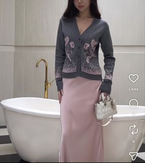 (Kategori: ) berada di . Dikirim oleh prettythingsss__good (ID iklan 1456542635, Gambar 1). Deskripsi: .