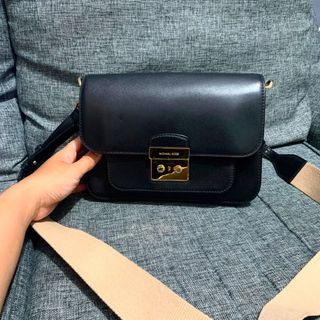 (Kategori: ) berada di . Dikirim oleh preloveddevis (ID iklan 1456430554, Gambar 1). Deskripsi: .