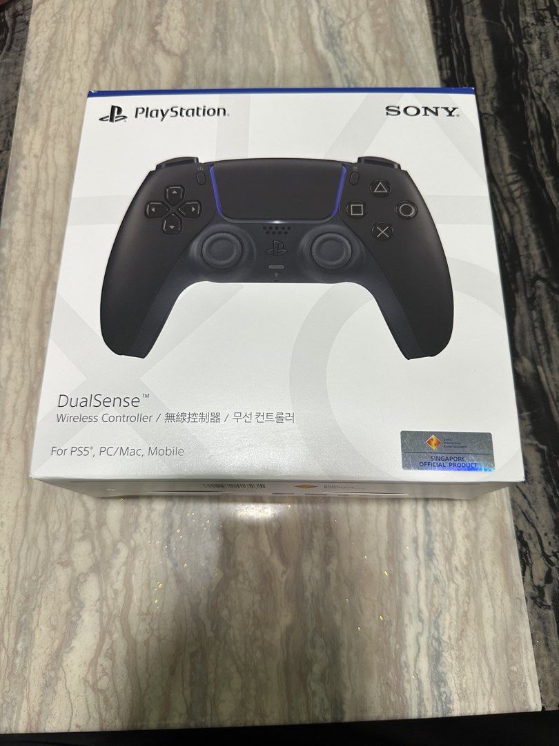 Ps5 Controller (Category: Controllers) located in Singapore. Submitted by belomudderukers (Listing ID 1456537408, Image 1). Description: Brand New in Box.