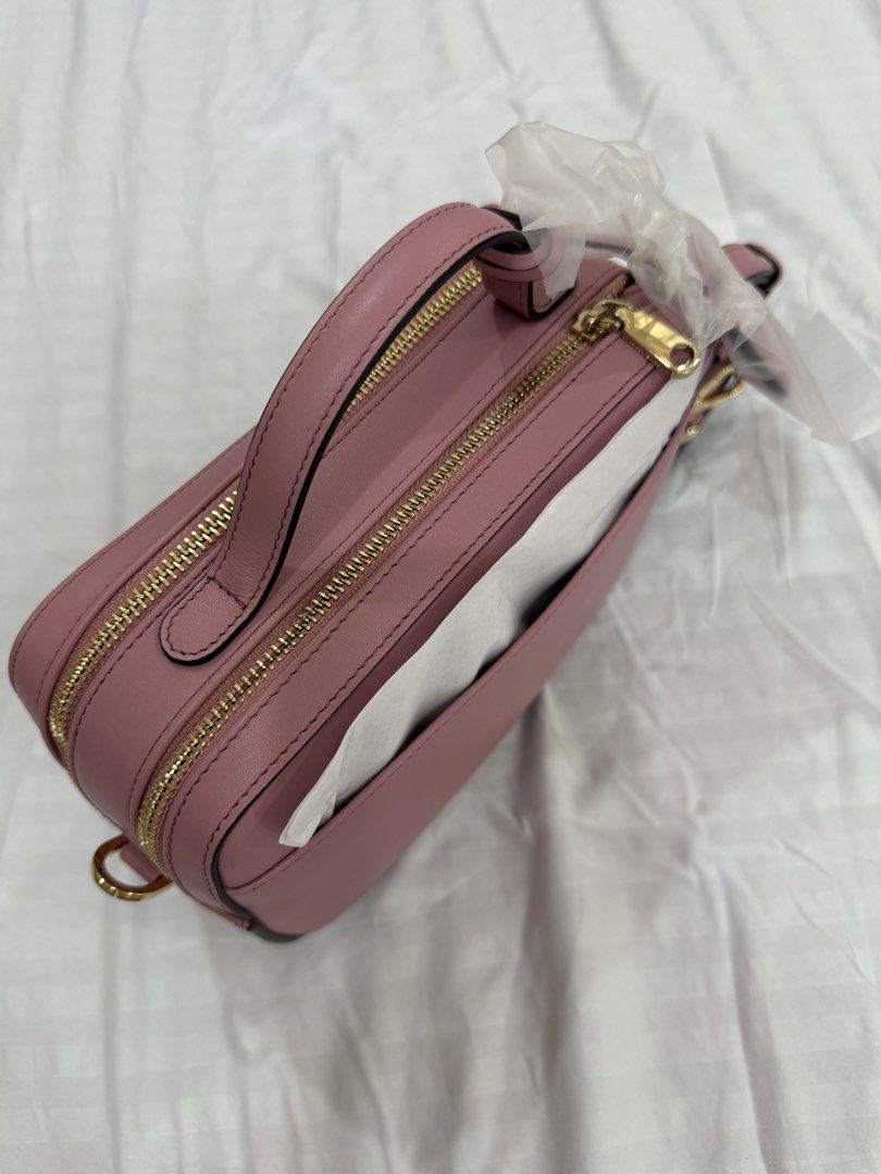 Radley London crossbody bag (da (Category: Cross-body Bags) located in Bulacan. Submitted by kallyseconds (Listing ID 1456498308, Image 3). Description: .