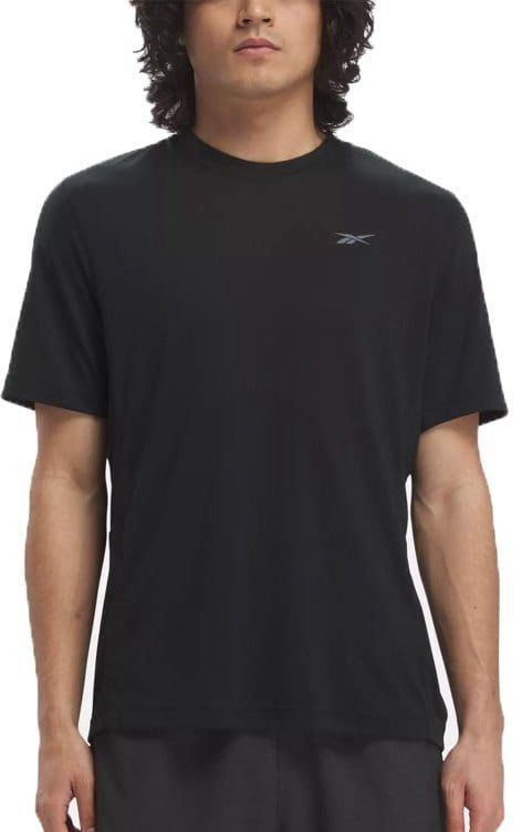 (Sale)Reebok Logo Tee (Category: Activewear) located in Cavite. Submitted by onebeancent (Listing ID 1456601690, Image 1). Description: 🔘Re3bok Logo Tee Size: XL to XXL Dimension: 25" Width | 31" Length Color: Black Color Rate: 10/10 Issue: None Condition: Good as new Before: 380php Now: 299 php Additional Shipping Fee (J&T Small Pouch) 75php Luzon 100php visayas 120php mindanao.
