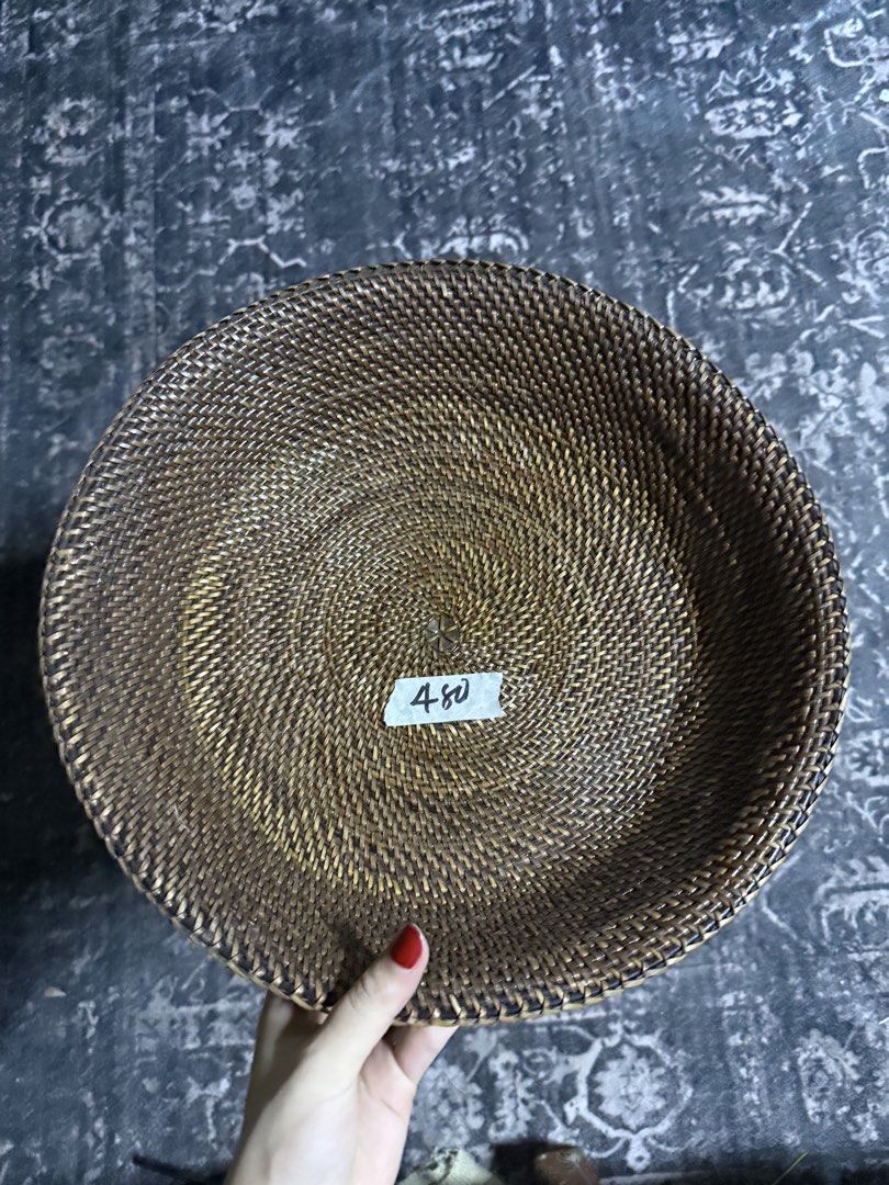 RUSH SALE RATTAN SERVING TRAY (Category: Other Kitchenware & Tableware) located in Roxas City. Submitted by uzi99 (Listing ID 1456563445, Image 2). Description: .