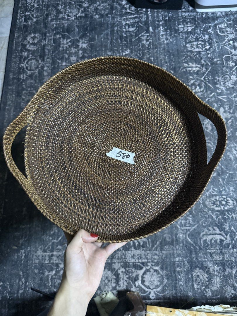 RUSH SALE RATTAN SERVING TRAY (Category: Other Kitchenware & Tableware) located in Roxas City. Submitted by uzi99 (Listing ID 1456563445, Image 1). Description: .