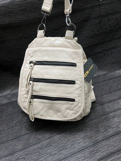 （分類：）位於 。 由 melmel.22 提交（商品編號 1456575412，圖片 1）。簡介： 。