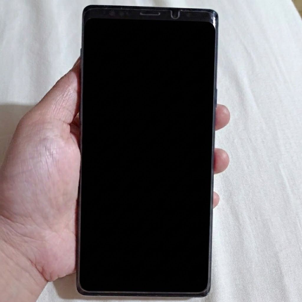 Samsung Galaxy Note 9 8gb 512gb (Category: Android) located in Quezon City. Submitted by gicasworld (Listing ID 1456508200, Image 2). Description: .