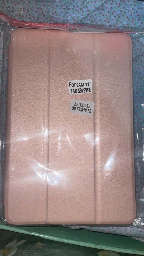 samsung tablet case (Category: Cases & Sleeves) located in Naga. Submitted by hello_imshellyduval (Listing ID 1456589873, Image 1). Description: never been used.