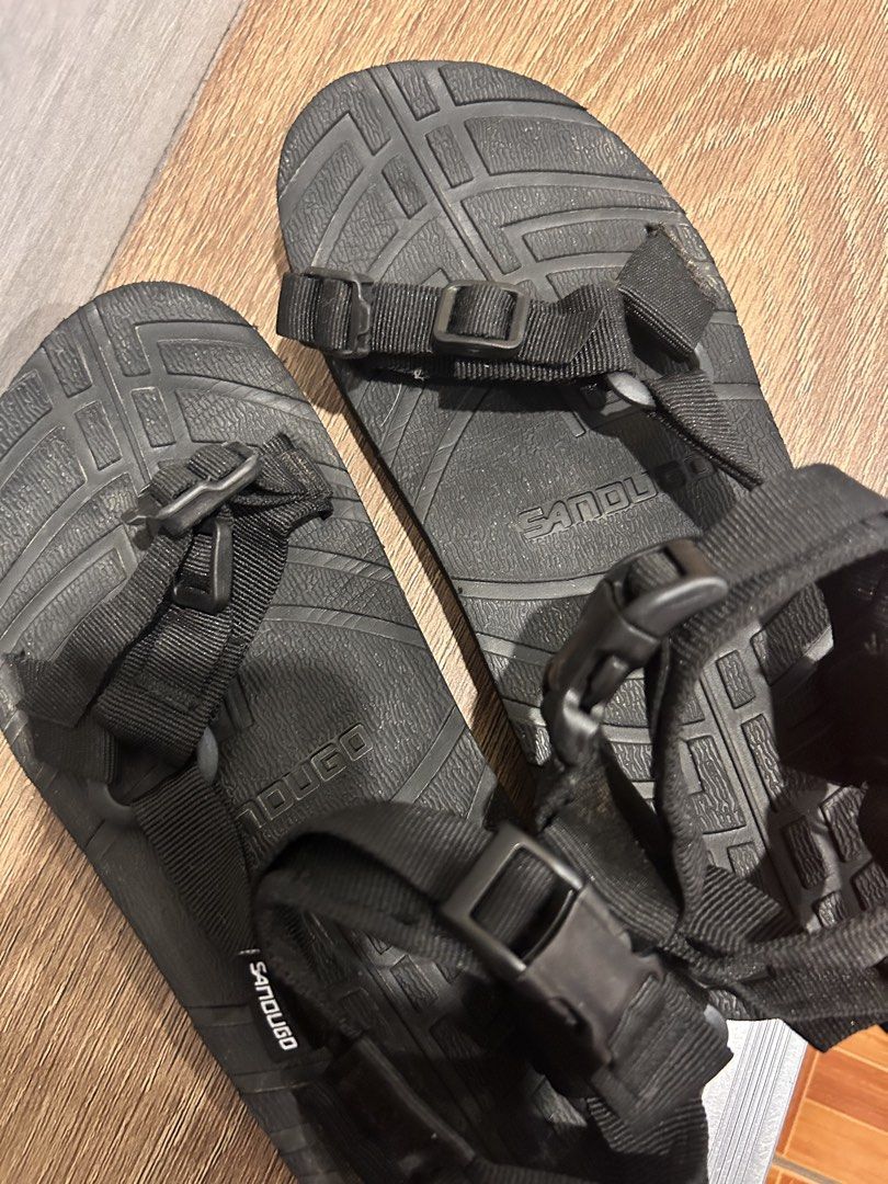 Sandugo Black Adjustable Strap Outdoor Sandals (Category: Sandals) located in General Trias. Submitted by alariestn (Listing ID 1456536244, Image 1). Description: Used once nung naghike lang hehe.