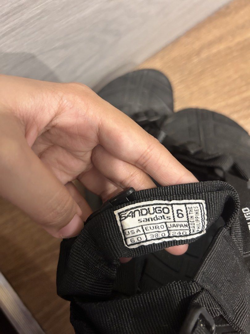 Sandugo Black Adjustable Strap Outdoor Sandals (Category: Sandals) located in General Trias. Submitted by alariestn (Listing ID 1456536244, Image 2). Description: Used once nung naghike lang hehe.
