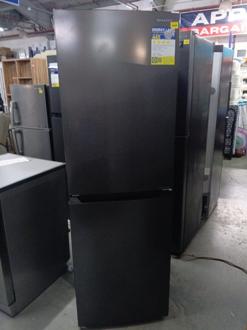 Sharp refrigerator (Category: Refrigerators and Freezers) located in Cainta. Submitted by quickstar_6b8e8b (Listing ID 1456498948, Image 2). Description: sharp refrigerator freezer 8.1 cu ft.