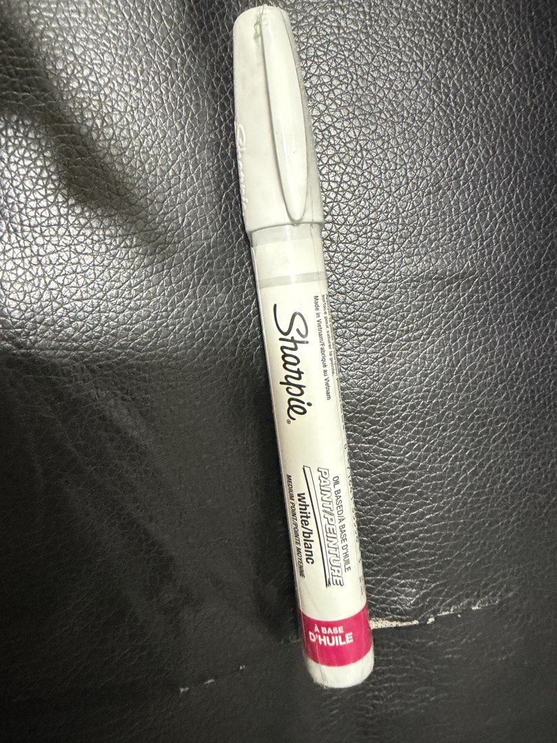 Sharpie oil based paint marker medium point (Category: Stationery & School Supplies) located in Manila. Submitted by tw.declutters (Listing ID 1456477216, Image 2). Description: .