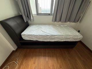 (Category: ) located in . Submitted by mumnme (Listing ID 1456426556, Image 1). Description: .