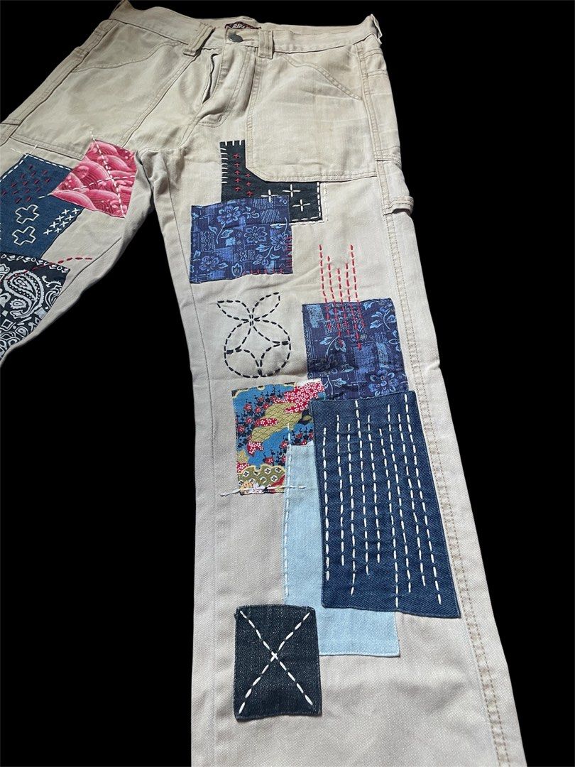 Slack Patchwork (Category: Jeans) located in Kota Kinabalu. Submitted by mohamaddah19921 (Listing ID 1456451972, Image 2). Description: saiz 31/32.