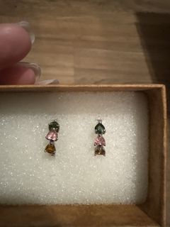 (Category: ) located in . Submitted by immedj (Listing ID 1456523299, Image 1). Description: .