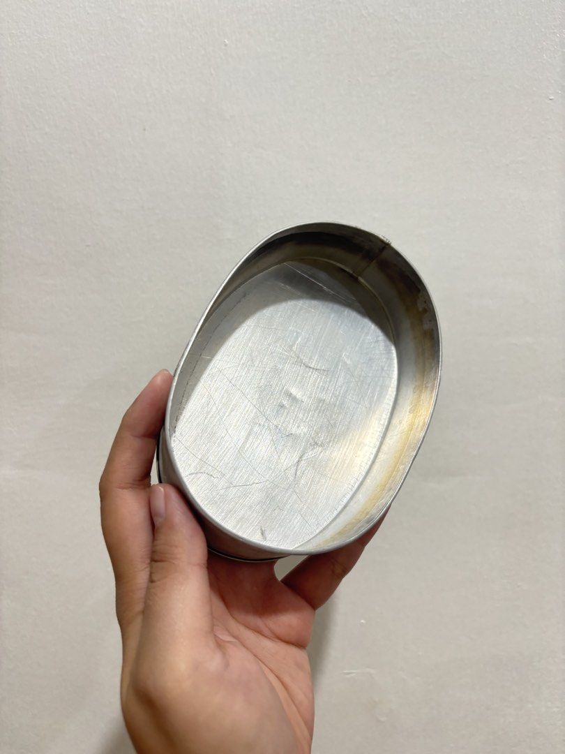 Small Oval Baking Pans Set of 3 (Category: Bakeware) located in Quezon City. Submitted by msuyo (Listing ID 1456442529, Image 2). Description: - Set of 3 oval baking pans - Made of metal - Fully functional for baking leche flans and other goods.