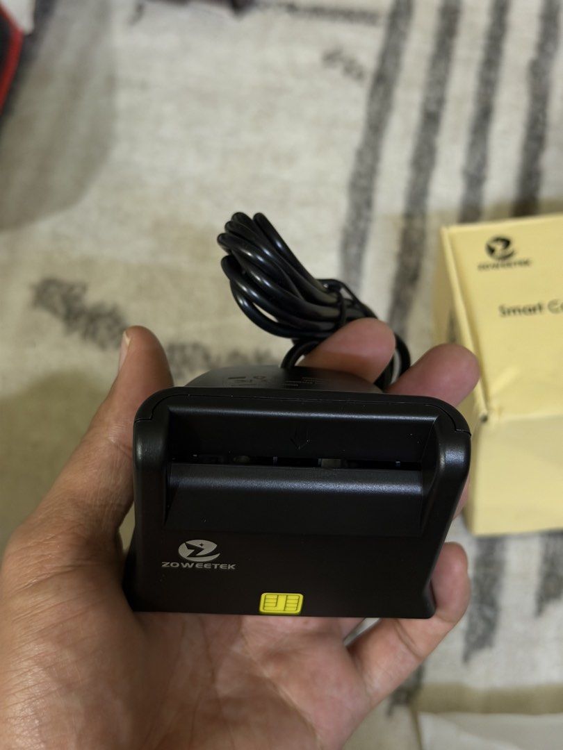Smart card reader (Category: Office & Business Technology) located in Simpang Ampat. Submitted by syafiqrosli95 (Listing ID 1456574780, Image 2). Description: New item Zoweetek smart card reader Boleh guna untuk ic, kad atm, kad kredit Barang baru tak pernah guna Berminat boleh pm.