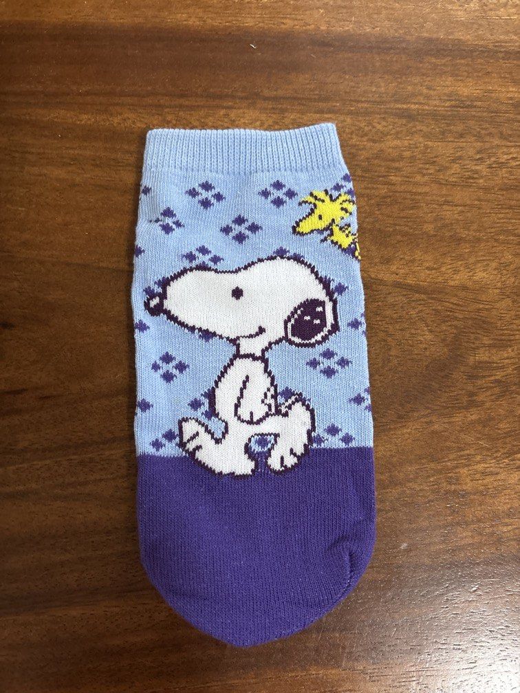 Snoopy water bottle bag (Category: Water Bottles & Tumblers) located in Calamba. Submitted by cur8d (Listing ID 1456487858, Image 2). Description: .