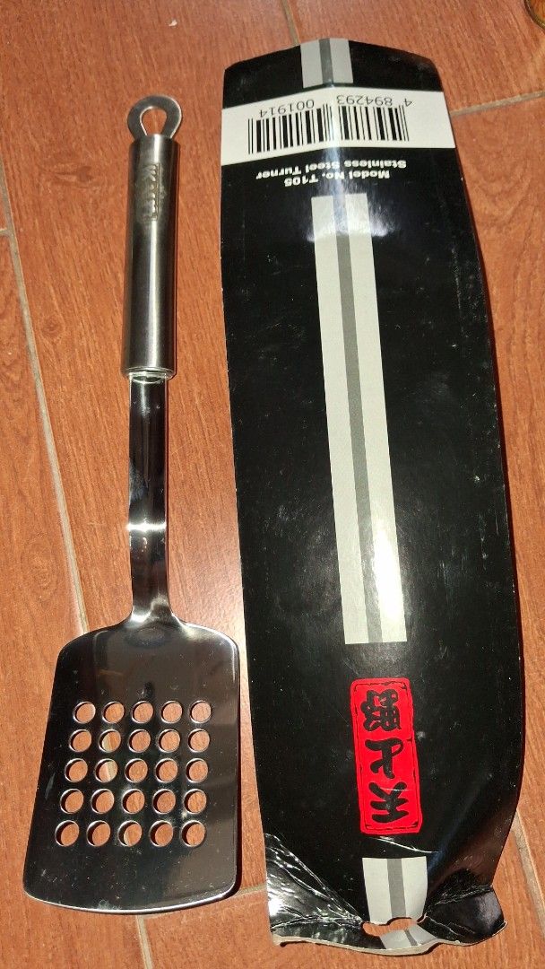 spatula （分類：炊具及配件）位於 Hong Kong。 由 hobguycheu89544 提交（商品編號 1456475813，圖片 3）。簡介： 鑊鏟。