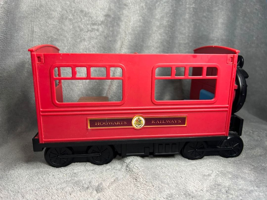 Spin Master Harry Potter Hogwarts Express Mini Train Set (Category: Figurines & Statues) located in Las Pinas. Submitted by whatzupriley (Listing ID 1456510844, Image 3). Description: Spin Master Wizarding World Harry Potter Magical Minis Hogwarts Express Playset - Hogwarts Express train carriage playset - Includes Harry Potter, Hermione Granger, and Hedwig figures - Made by Spin Master - Figures are in great shape - Ideal for Harry Potter fans L