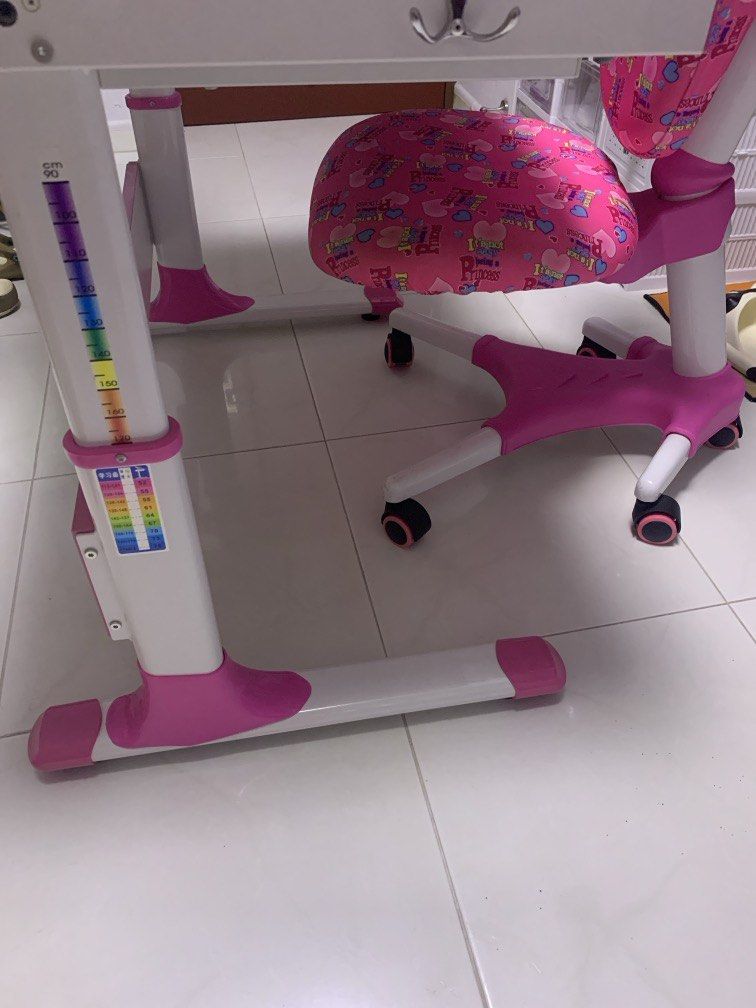 Study Table (Category: Tables & Sets) located in Singapore. Submitted by sport_palace (Listing ID 1456476419, Image 2). Description: Birthday gift , never use . Self collection table and chair at Singapore 680132..
