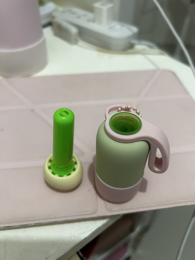 Sunnies Inhaler Pod + Katinko (Category: Face Care) located in Las Pinas. Submitted by markartt (Listing ID 1456467269, Image 3). Description: - never used - with brand new katinko.