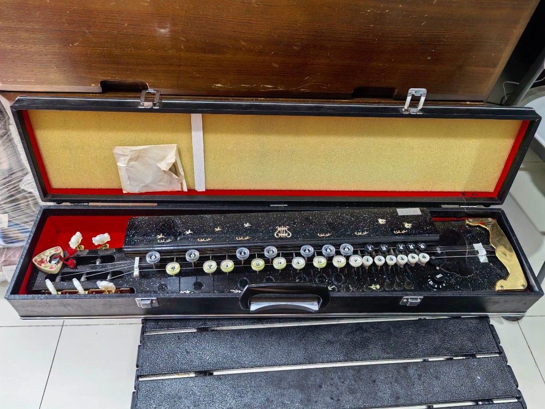 Taishogoto - Electronic With Hardcase (Category: Musical Instruments) located in Cebu City. Submitted by dudes_villanueva (Listing ID 1456476126, Image 1). Description: Taishogoto - Electronic With Hardcase Brand : Nikken 📌 In excellent condition. Complete string. 📌 Untested sa Electronic Part. Sold as is..