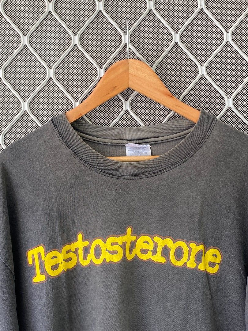 Testosterone Promo Tee (Category: Tshirts & Polo Shirts ) located in General Natividad. Submitted by jaygo02 (Listing ID 1456441280, Image 3). Description: fits XL 24 x 31 Color rate: 7/10 Good fade Issue/s: Minimal crackprints, pinhole, minimal fraying & fade (check the last 4 pictures) 📍Nueva Ecija 📌washed 📌color may vary due to lighting 📌shipping via jnt express.