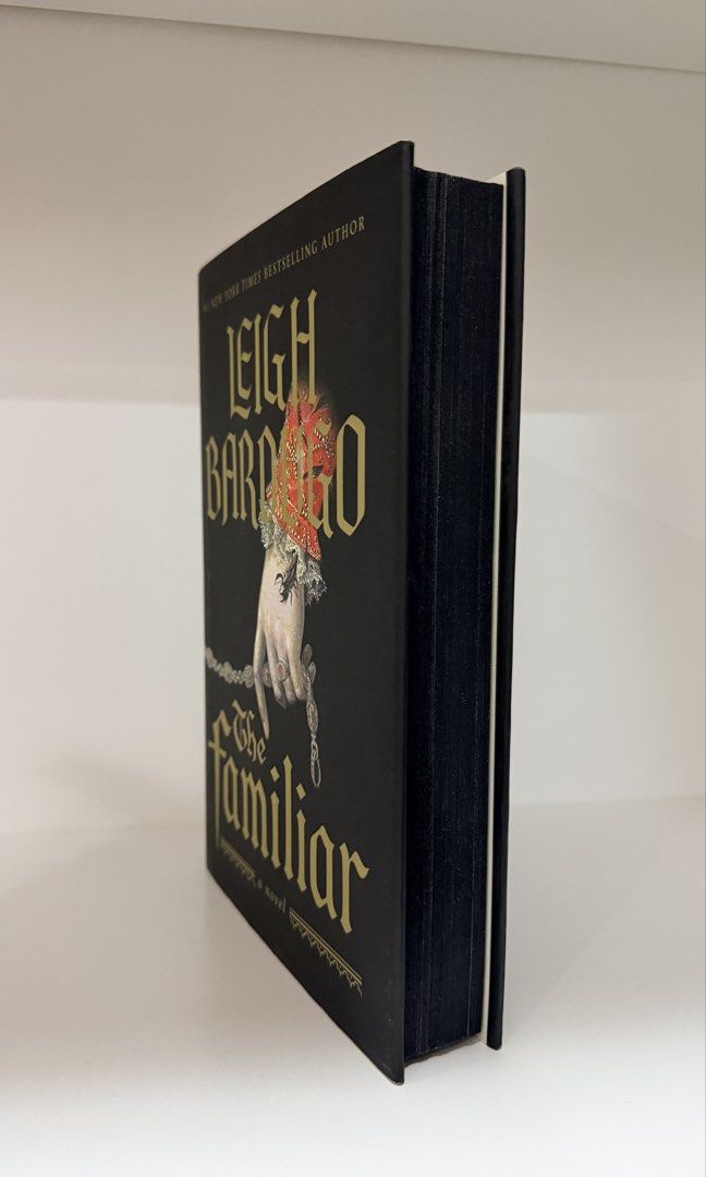 The Familiar - Leigh Bardugo (Category: Storybooks) located in Quezon City. Submitted by paperandspineph (Listing ID 1456499008, Image 1). Description: THE FAMILIAR Brandnew Payment via bank or gcash Shipping thru J&T, Lalamove or Grabexpress .