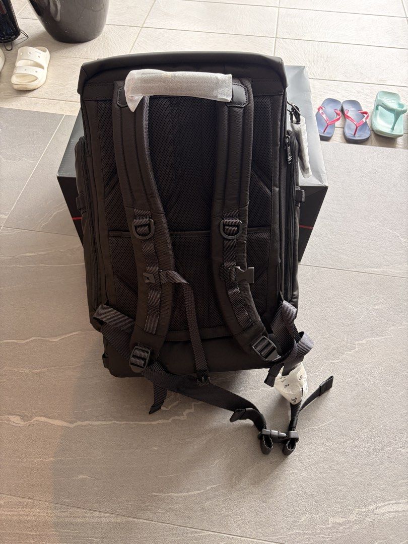 Tumi Backpack (Category: Bags & Wallets) located in Singapore. Submitted by happy_dennyshi (Listing ID 1456546085, Image 3). Description: Brand new Tumi backpack from BD gift. Come with initial monogram. .