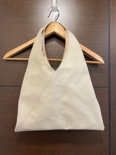 由 htideee (刊登 ID 1456555005，圖片 1) 提交，位於 的 (類別：)，說明：。