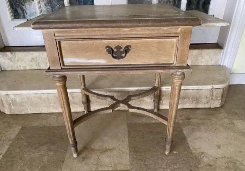Vintage Wooden Side Table with Drawer (Category: Tables & Sets) located in Muntinlupa City. Submitted by bloo_berry (Listing ID 1456428132, Image 3). Description: Vintage Side/ Coffee Table w/ drawer Tanguile Wood Pickle finish Approximate measurements L 20” W 15.5” H 24” See photos for flaws Selling as is ₱4,850 Shipping c/o buyer NO RETURN NO EXCHANGE.