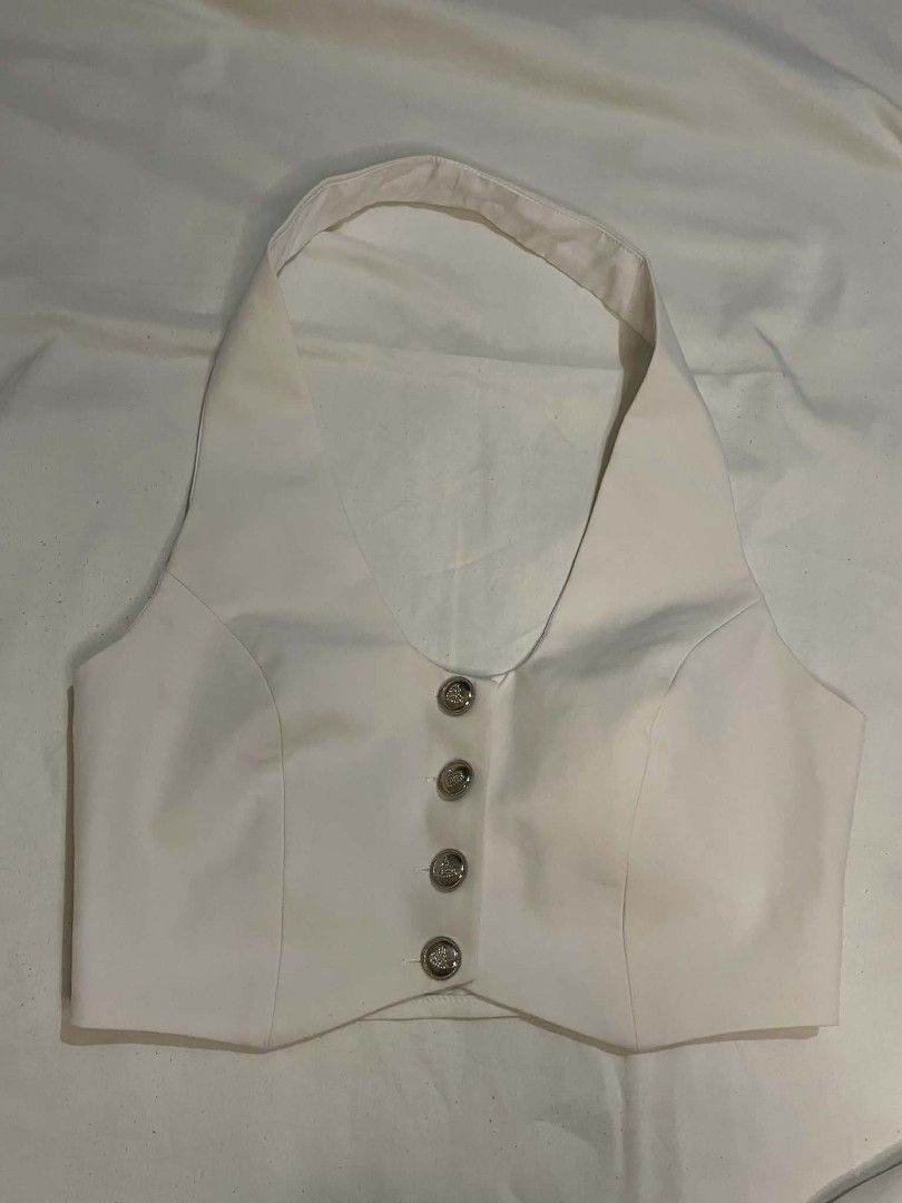 White Halter Neck Top and Mini Skirt Coords (Category: Sets or Coordinates) located in Binan City. Submitted by declutterbyjwy (Listing ID 1456498008, Image 2). Description: top (bust: 34-35" | waist: 26-27 | length: 16.5") skirt (waist: 24-25 | length: 14") - good as new, never used - versatile: can be worn together or separately - Last price posted!.