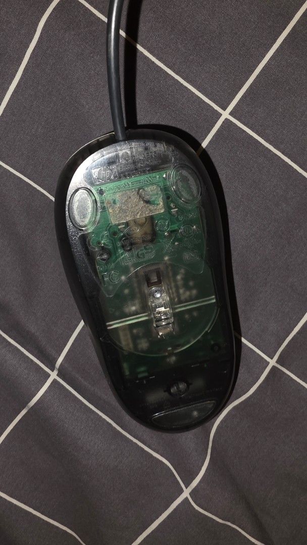 Wired USB Computer Mouse （分類：電腦滑鼠及相關產品）位於 Hong Kong。 由 rchard97shopping 提交（商品編號 1456536030，圖片 2）。簡介： HP M-UAE96 wired mouse. Works fine, good for everyday computer use. Cable is a good length. Tested and working.。