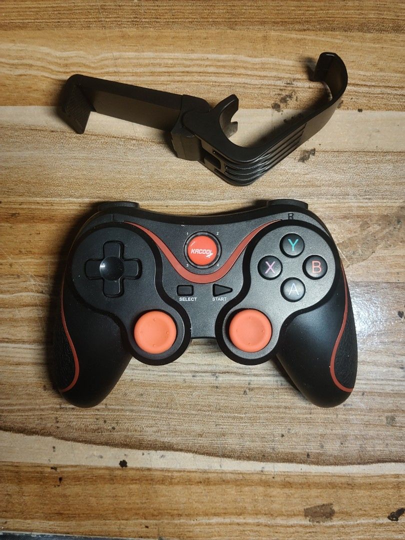 X3 wireless bluetooth gamepad gaming controller (Category: Controllers) located in Manila. Submitted by ruijiu (Listing ID 1456469543, Image 1). Description: lacking charger.