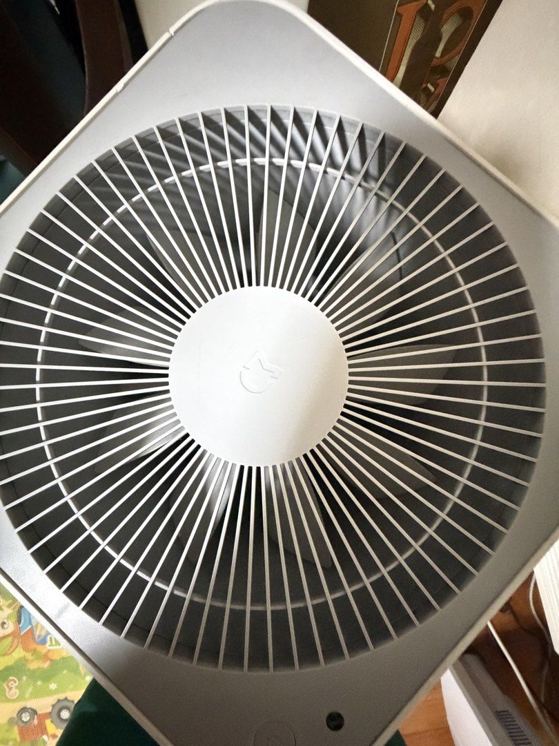Xiaomi air purifier pro (Category: Sanitizers & Disinfectants) located in Manila. Submitted by tw.declutters (Listing ID 1456463725, Image 3). Description: .