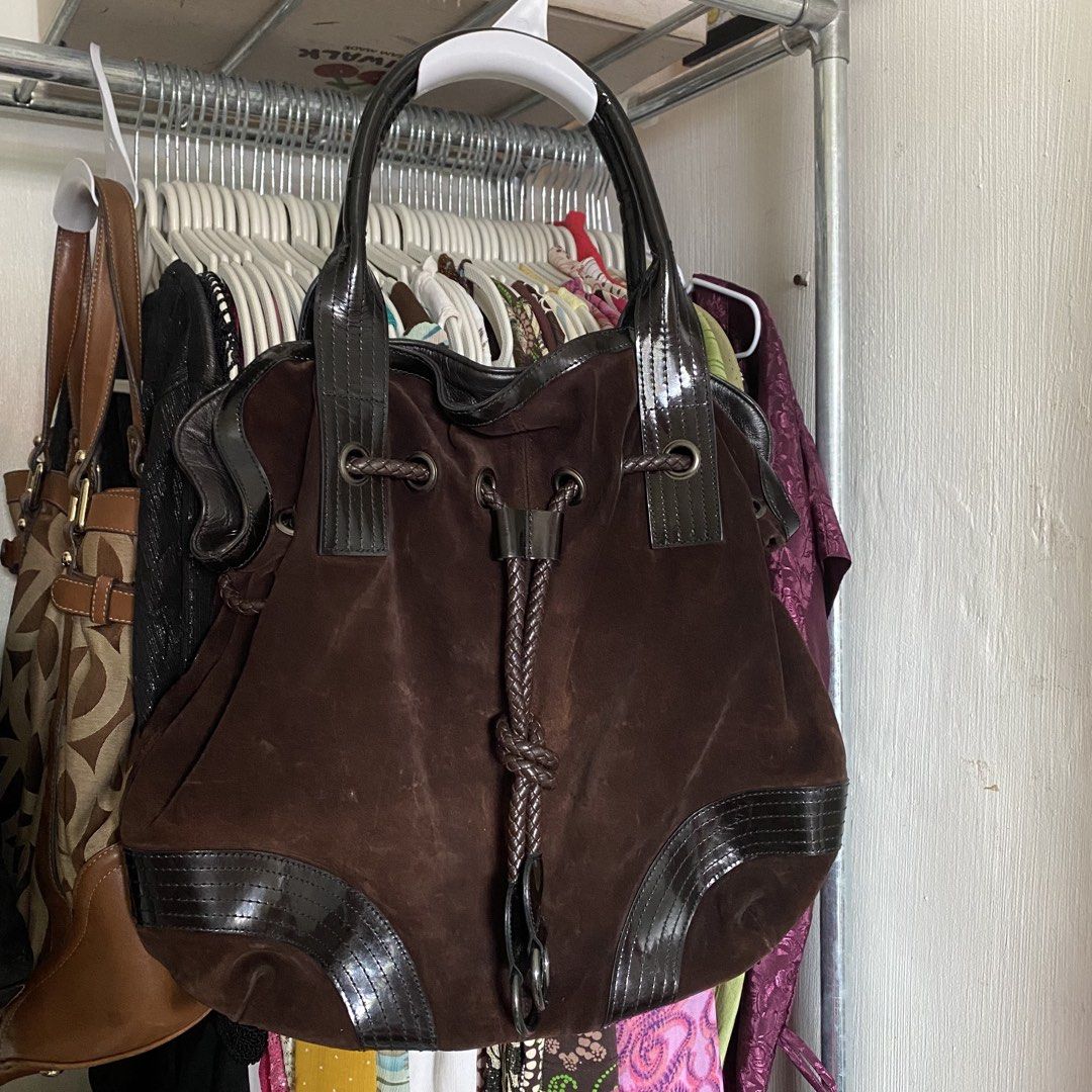 Y2K BOHO STYLE BROWN SHOULDER BAG (Category: Shoulder Bags) located in Naga. Submitted by willowjuls (Listing ID 1456464034, Image 1). Description: .