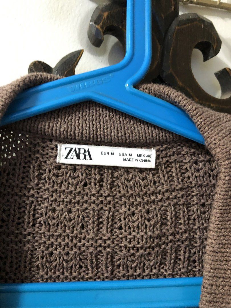 Zara knitted cardigan Medium unisex (Category: Coats, Jackets and Outerwear) located in Lucena. Submitted by kweenritz (Listing ID 1456500761, Image 3). Description: Hi. For sale!!! Authentic Zara Man knitted cardigan. Medium. Brown. No issue. Excellent condition. Shoulder 18” Width 23” Length 26” 400 only plus shipping fee.