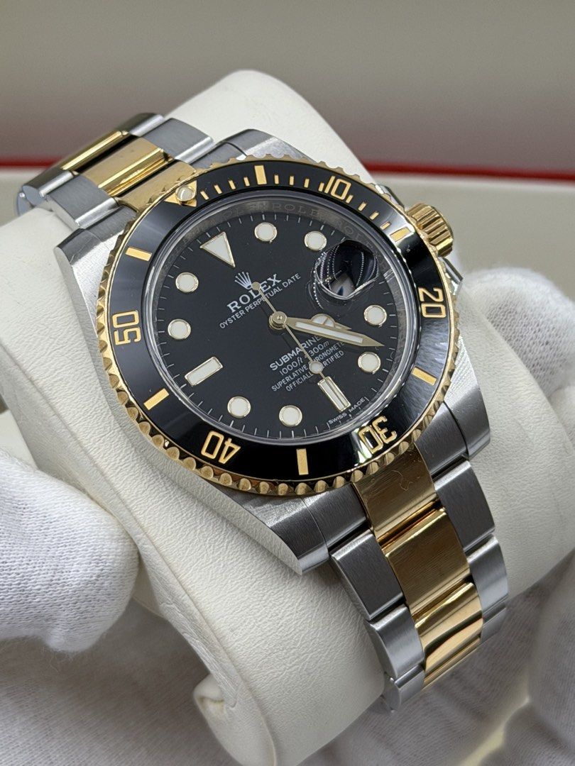 ROLEX勞力士116613，40mm，2018年卡，狀態非常好，歡迎門市交收，上海街433號長盛錶行 （分類：手錶）位於 Hong Kong。 由 changsheng1806 提交（商品編號 1452359144，圖片 3）。簡介： ROLEX勞力士116613，40mm，2018年卡，狀態極好，歡迎門市交收，上海街433號長盛錶行。