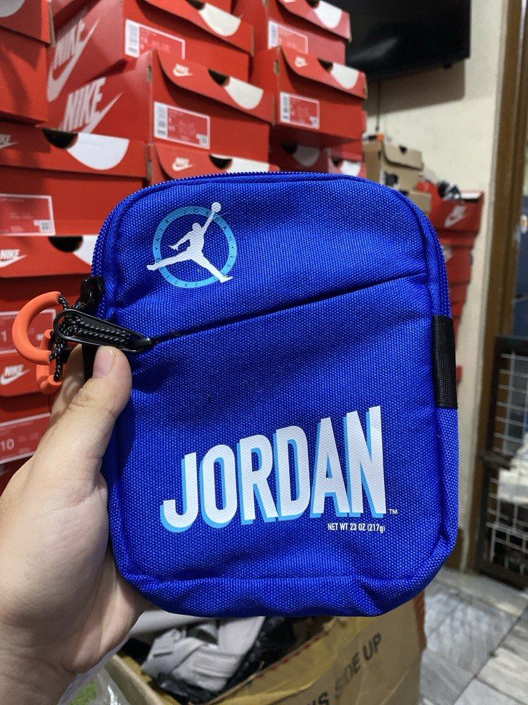 2R Jordan MVP FLIGHT HIP BAG "BLUE" (Category: Belt bags, Clutches and Pouches) located in Manila. Submitted by deesneakywolp (Listing ID 1453340785, Image 1). Description: .