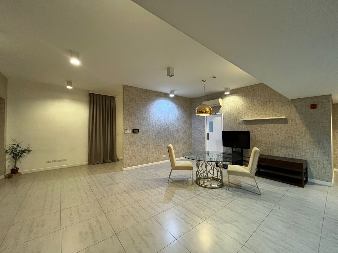 (Category: ) located in . Submitted by rightmatchproperties (Listing ID 1453412738, Image 1). Description: .