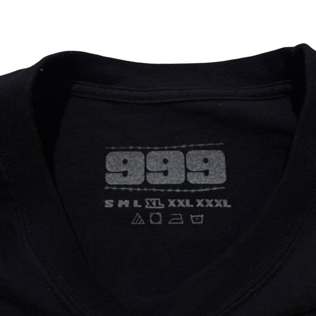 999 Juice Wrld x The Weeknd Rap Tee (Category: Tshirts & Polo Shirts ) located in Sison. Submitted by shoot.your.offer (Listing ID 1453302673, Image 2). Description: - Juice Wrld x The Weeknd Collab "Smile" - Pristine Condition - Juice Wrld and The Weeknd Big head Yellow graphic print on front and back - Features '999' logo and 'smile' text - Back design includes 'XO' and '999' graphics - Ideal for fans of the artist - 23" width - 30" length.