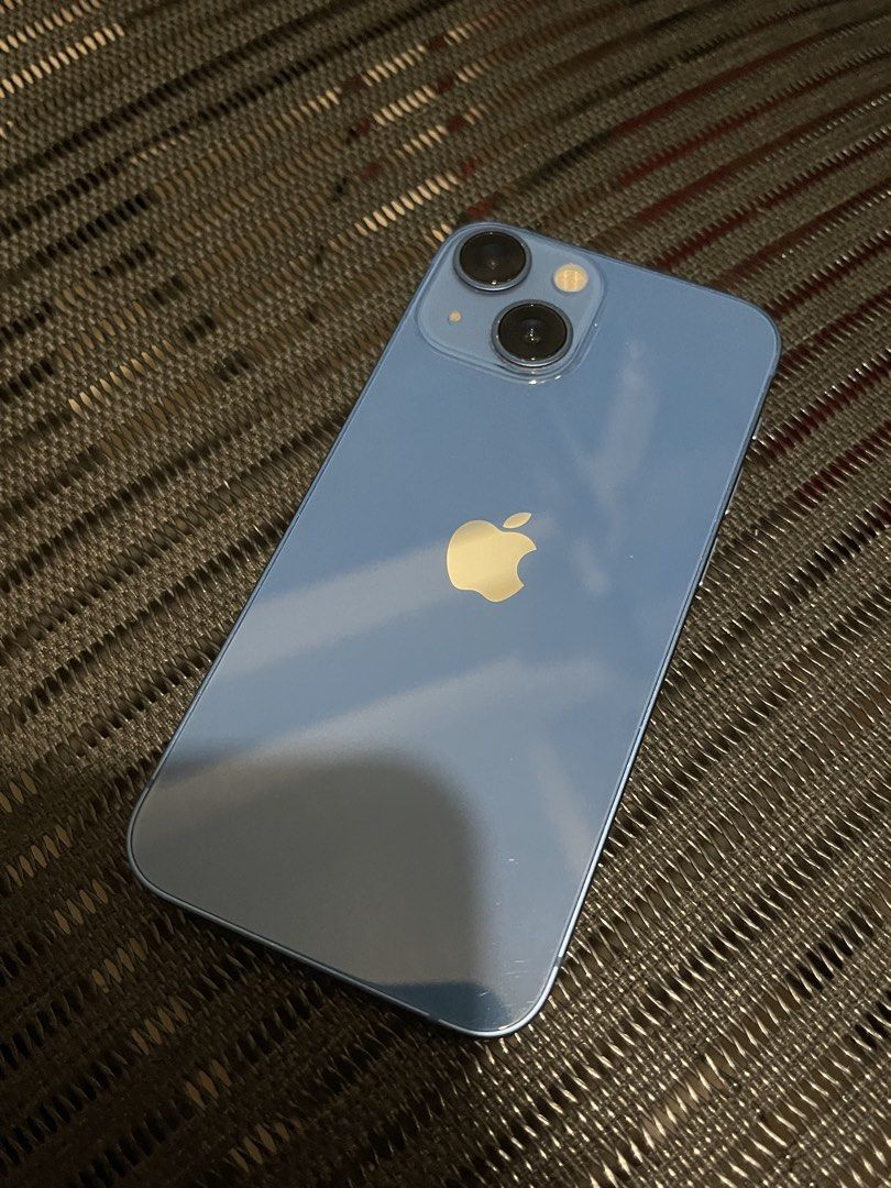 超級新 自用首選 iPhone 13 mini 藍色128GB 備用機一流 （分類：iPhone 13 系列）位於 Hong Kong。 由 moonlightseller 提交（商品編號 1453377731，圖片 1）。簡介： iPhone 13 mini藍色機身 128GB , 全部功能正常，操作流暢 適合換機或自用。有意請聯絡，過分議價不回覆 。