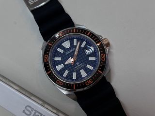 （分類：）位於 。 由 watch_outz 提交（商品編號 1453346709，圖片 1）。簡介： 。
