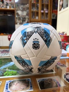 （分類：）位於 。 由 Royal_Stock 提交（商品編號 1453265145，圖片 1）。簡介： 。
