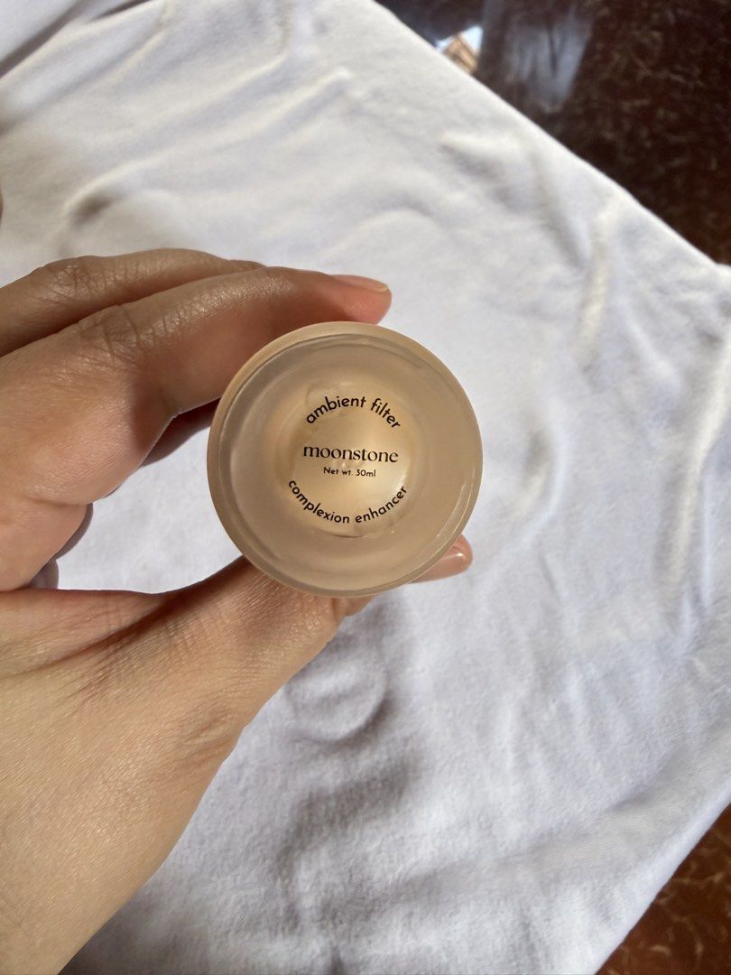 Absidy Ambient Filter Complexion Enhancer (Category: Makeup) located in Cebu City. Submitted by closetdropph (Listing ID 1453272885, Image 3). Description: - Absidy Ambient Filter - Shade: Moonstone - Used less than 10x ‼️Because the product doesn’t move around easily, I cannot see how much product is left. Please refrain from asking what percentage of product is remaining. .