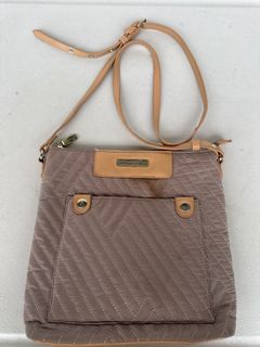 (Category: ) located in . Submitted by classywardrobemanila (Listing ID 1453295018, Image 1). Description: .