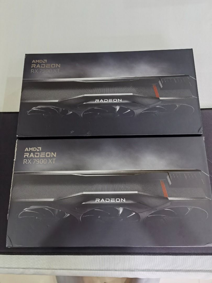 AMD Radeon RX7900XT (Category: Computer Parts) located in Muntinlupa City. Submitted by bongskie1970 (Listing ID 1453279434, Image 3). Description: AMD Radeon™ RX 7900 XT Power Connector 2x8-Pin Compute Units 84 Boost Frequency Up to 2400 MHz Game Frequency 2000 MHz AMD Infinity Cache Technology 80 MB Memory Speed Up to 20 Gbps Max Memory Size 20 GB Memory Type GDDR6 Memory Bandwidth Up to 800 GB/s Effective Memory Bandwidth Up to 2900 GB/sRay Ac